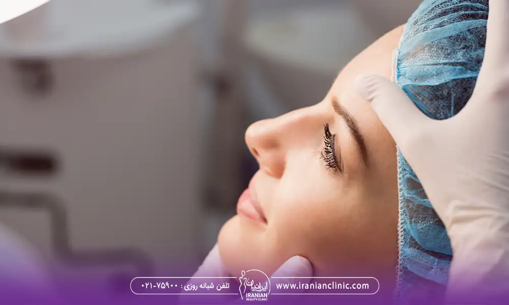 خانمی آماده برای انجام بلفاروپلاستی | تفاوت بلفاروپلاستی
